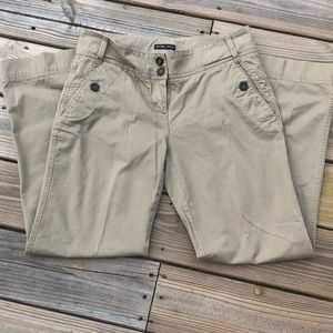 Women’s NY&Co Khaki Pants.